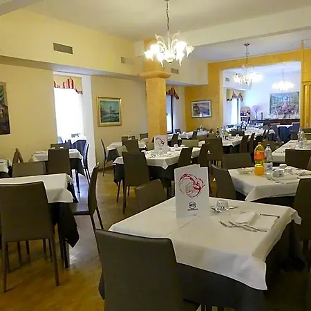 Madison Hotel