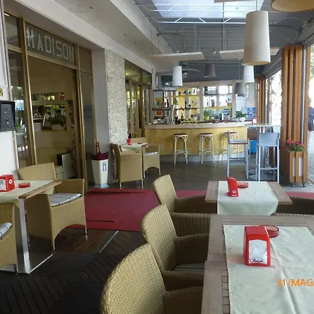 酒店 麦迪逊酒店 3*