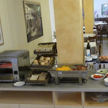 Hotel Madison 3*
