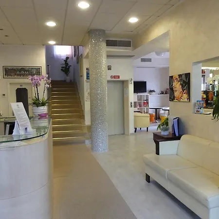 Madison ليدو دي يسولو