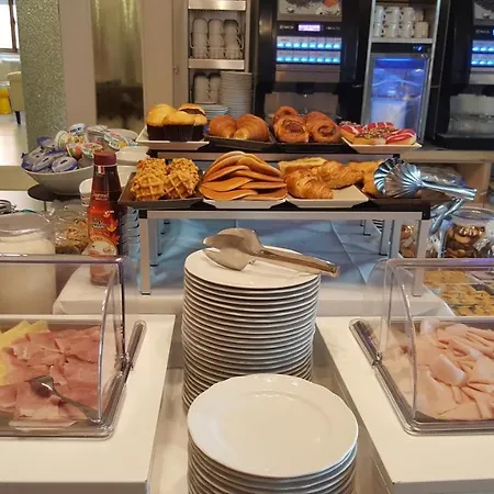 Madison 3* ليدو دي يسولو