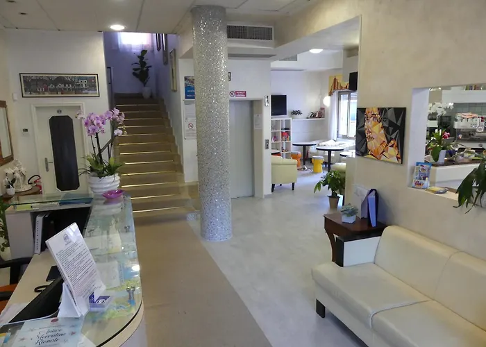 Hotel Madison 3*
