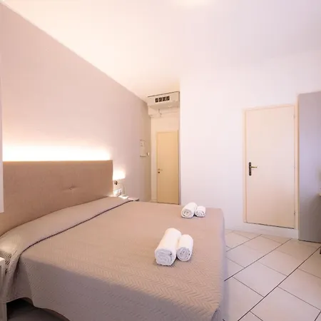 Hotel Madison 3*